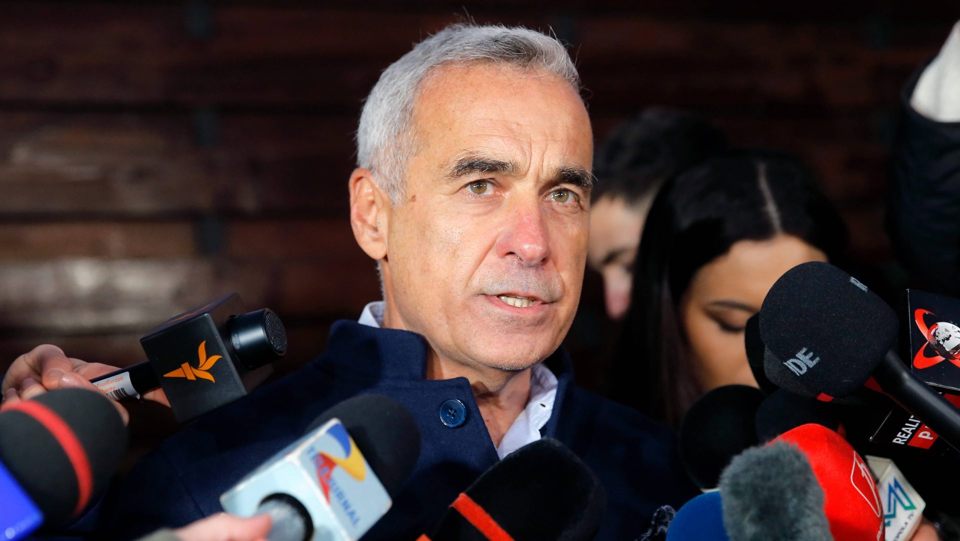 ‼️ 🇷🇴 ☄️  Mit Brüssel in die Autokratie 


"Rumänien schließt den beliebtesten Oppositionspolitike...