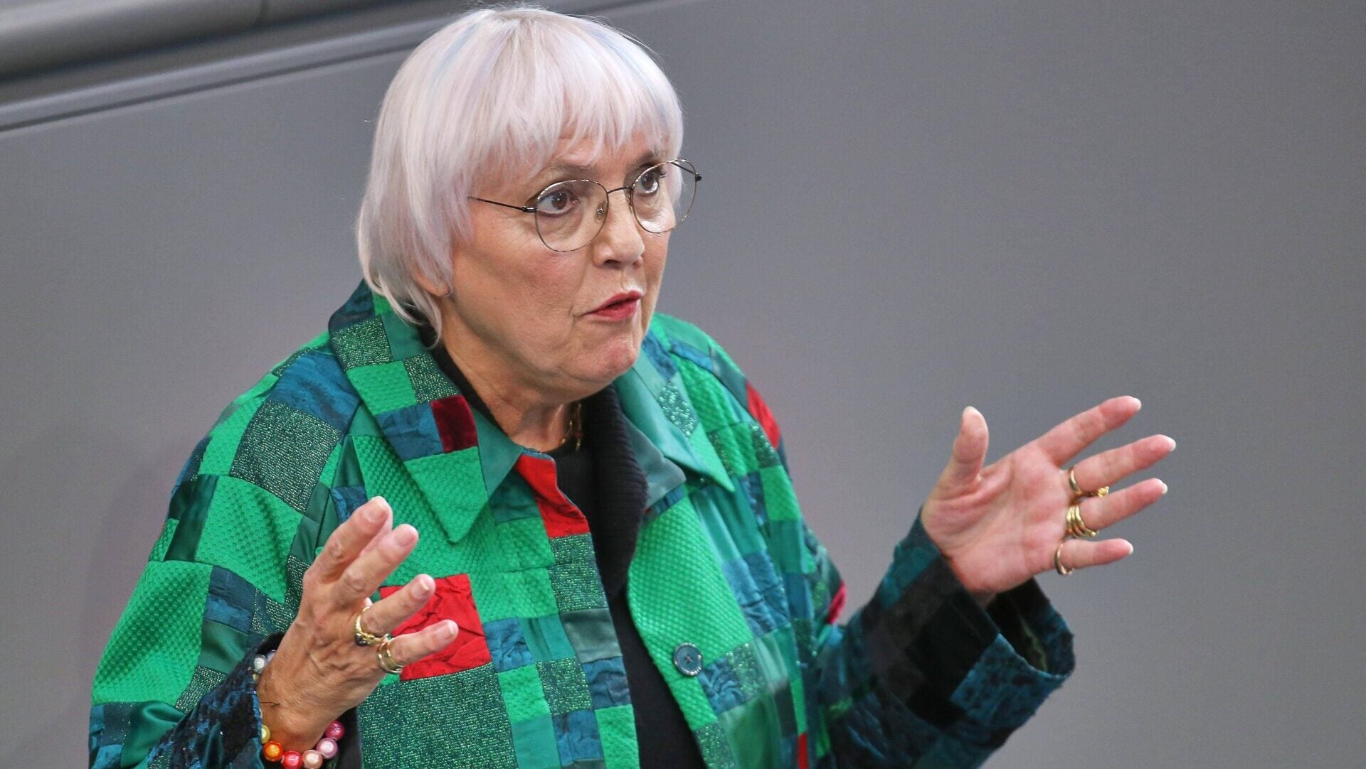 Fall Ulmen „Ich habe geweint, weil da so viel Schmerz war“: Roth fordert im Fall ...