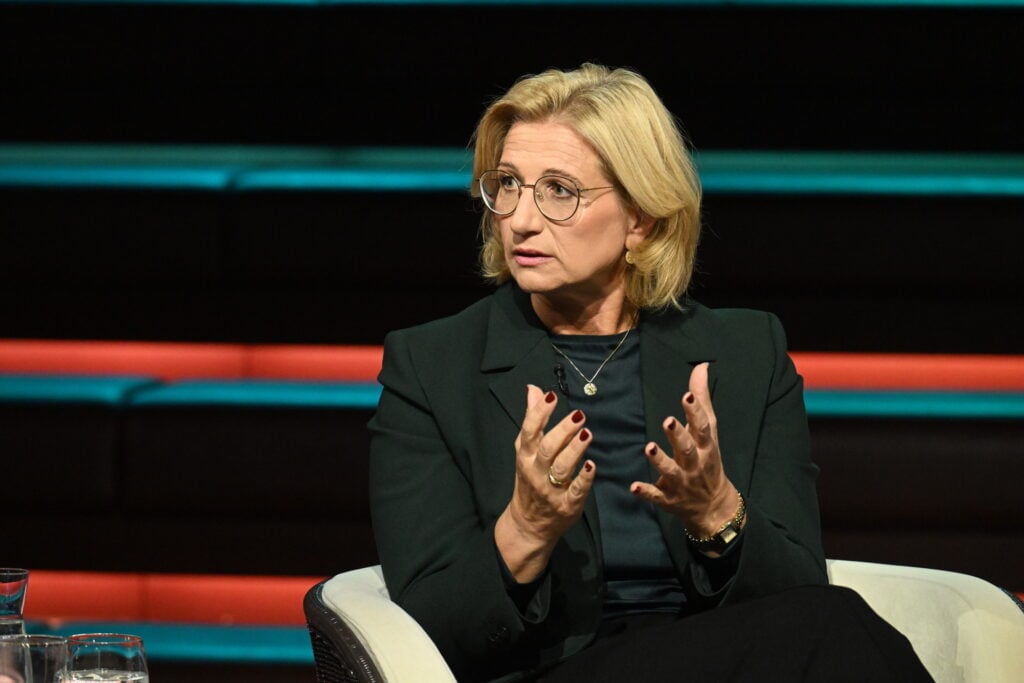 Rot-Grün-Rot löst „existenzielles Problem“, meint Ministerpräsidentin Anke Rehlinger
