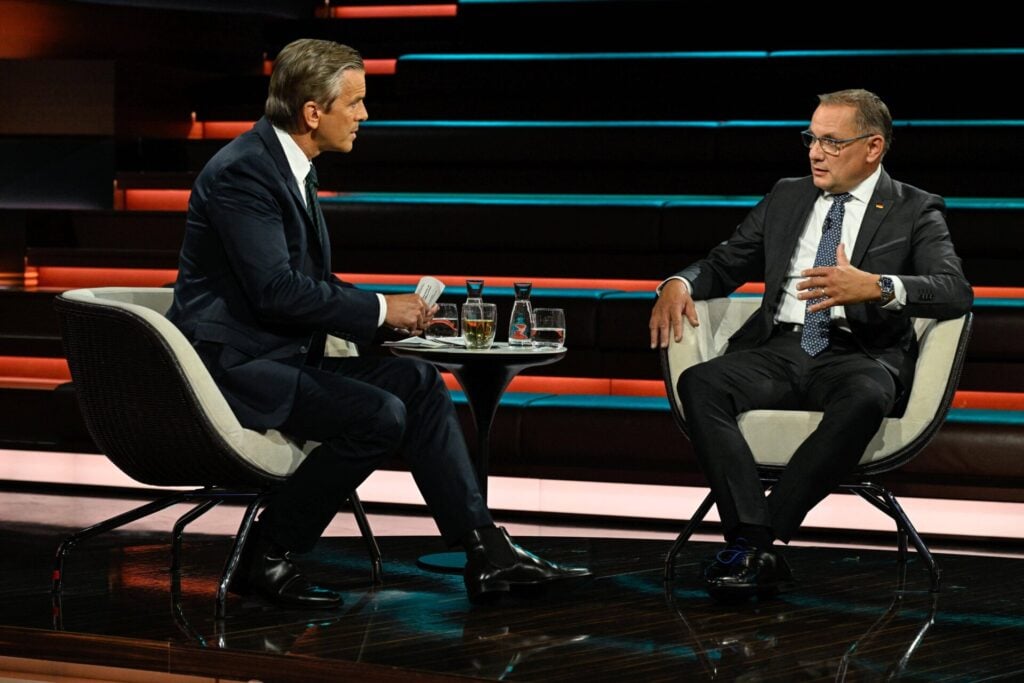 Keine Partei im Bundestag wurde 2026 so selten in Talkshows eingeladen wie die AfD
